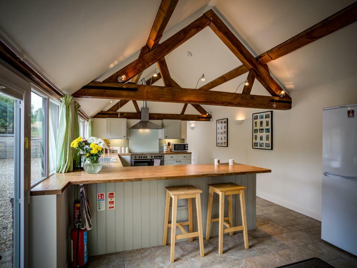Villa Wytons Piece à Cherington Extérieur photo